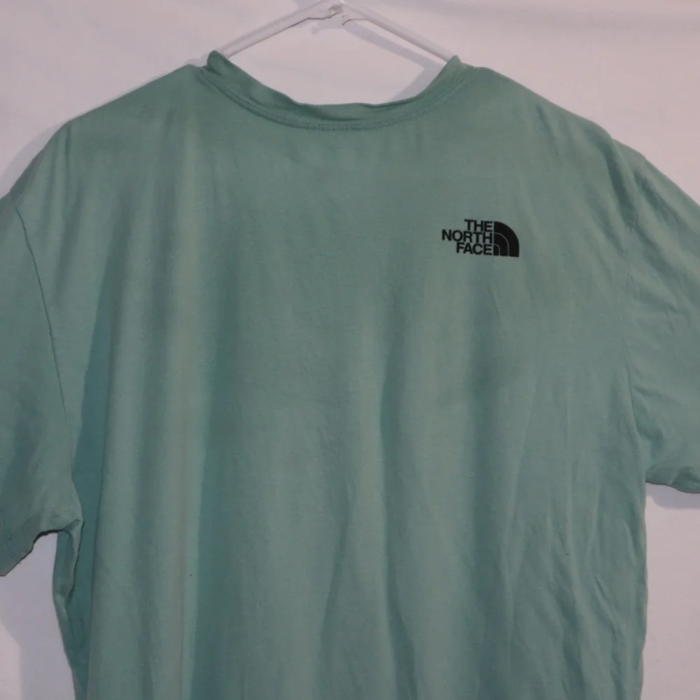 The North Face Thrased Green Tee‎ UNISEX Size L